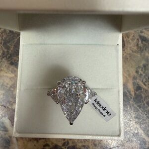 Maxine S925 silver Teardrop Ring